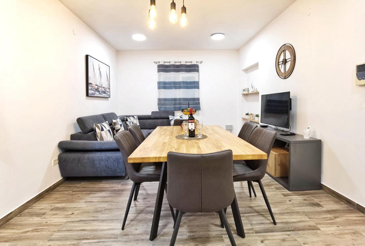 Apartments Nova スプリト エクステリア 写真
